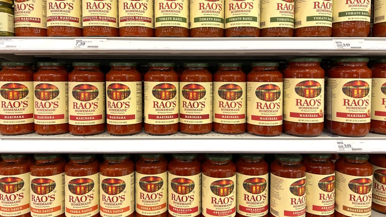 shelves of Rao's jarred pasta sauces