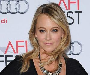 Christine Taylor Biography