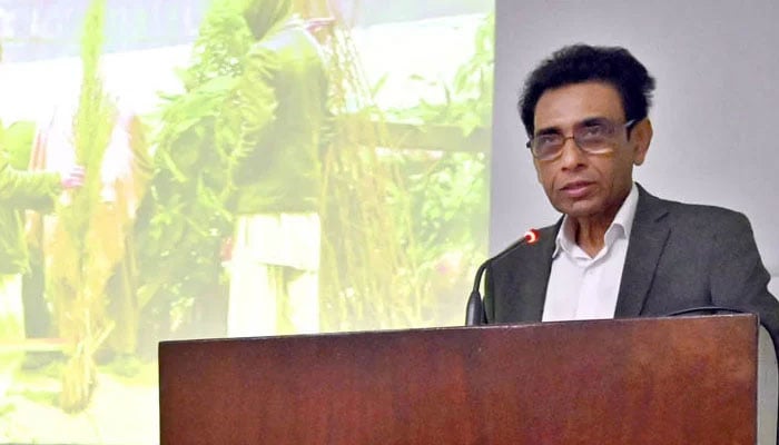 Federal Minister for Science and Technology, Dr. Khalid Maqbool Siddiqui addresses an event in Islamabad on June 6, 2024. — APP