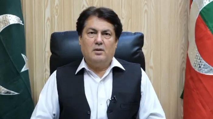 Saif says Maryam replicating KP govt projects