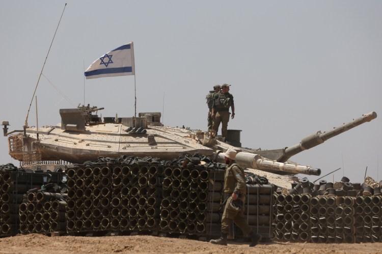Israeli tanks reach centre of Rafah for first time