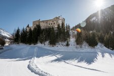 Schloss Naudersberg Winter