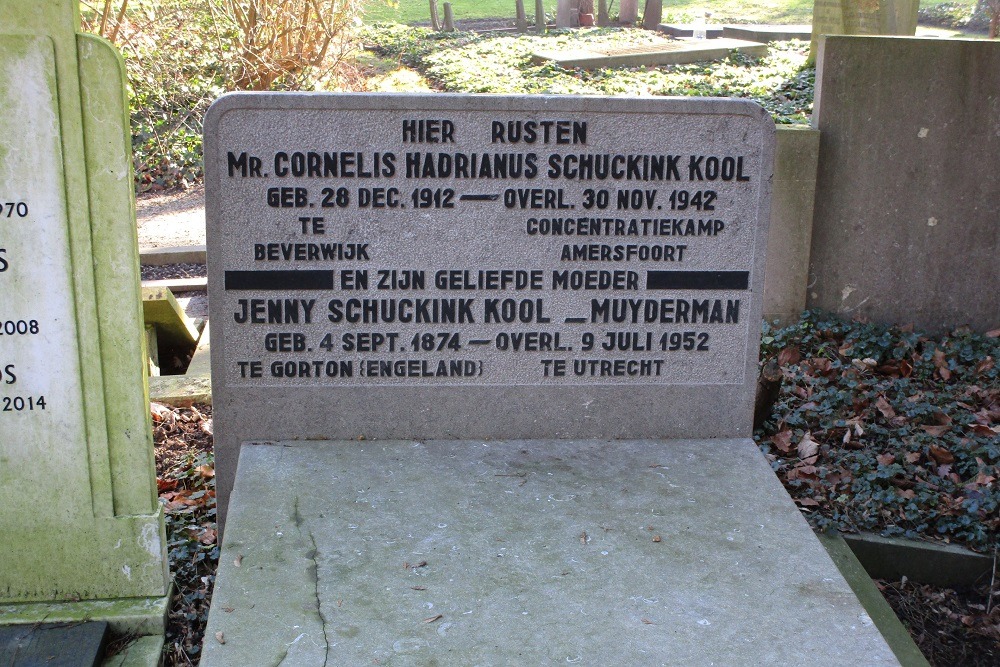 Dutch War Graves Soestbergen Cemetery