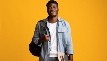 Por meio do ProUni é possível garantir bolsas de 50% ou 100% de desconto para graduação. | Foto: Shutterstock