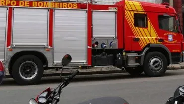 Desabamento de estrutura em churrascaria de Curitiba deixa uma pessoa morta