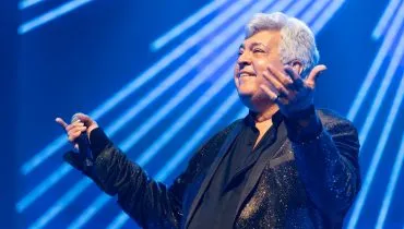 Sidney Magal comemora 50 anos de carreira em show em Curitiba