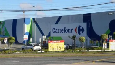 Carrefour demite 2.200 funcionários às vésperas do Natal