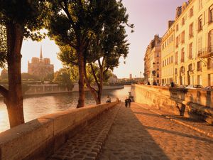 France, Ile de France, Paris, Ile de la Cite, Notre-Dame, morning