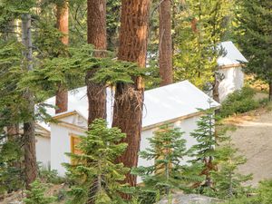 Cabins at Sequoia High Sierra Camp