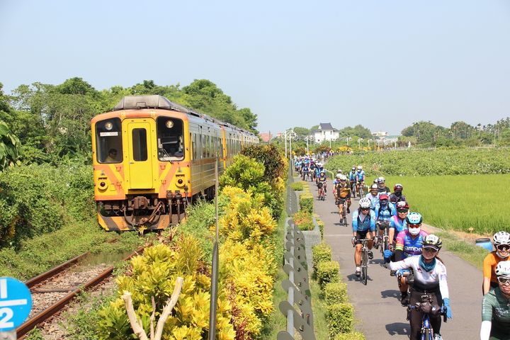 花現參山單車嘉年華限量報名 騎車追火車再抽10萬好禮