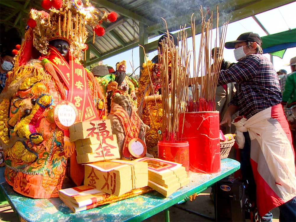 媽祖遶湖 盼降甘霖