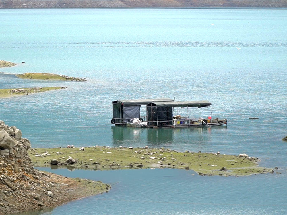 大竹湖成草原 進水口裸露