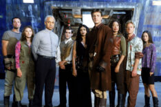 Firefly - Adam Baldwin, Jewel Staite, Ron Glass, Sean Maher, Morena Baccarin, Nathan Fillion, Gina Torres, Alan Tudyk, Summer Glau