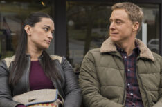 Sara Tomko as Asta Twelvetrees, Alan Tudyk as Harry Vanderspeigle in Resident Alien - Season 1 - 'Love Language'