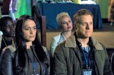 Sara Tomko and Alan Tudyk in Resident Alien - Season 1 on Syfy