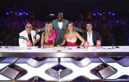 Howie Mandel, Heidi Klum, Terry Crews, Sofia Vergara, Simon Cowell in AGT Season 17 Episode 9