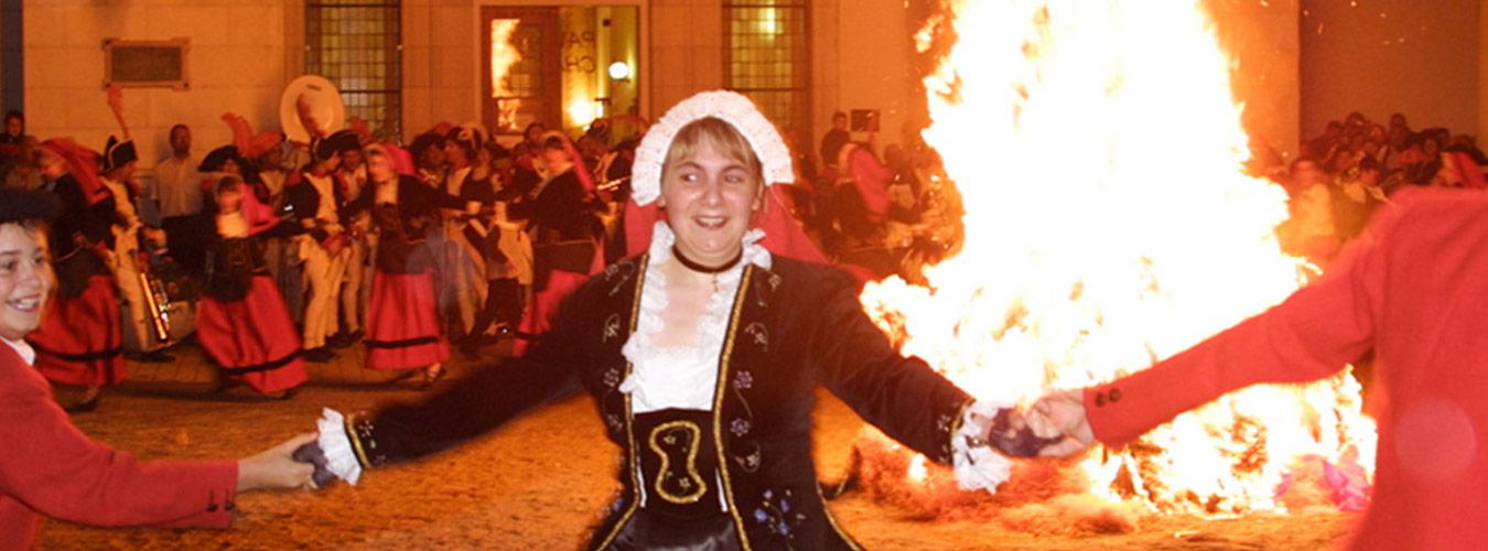 Summer solstice fire festivals in the Pyrenees. UNESCO/© Dominique Fournier 2012