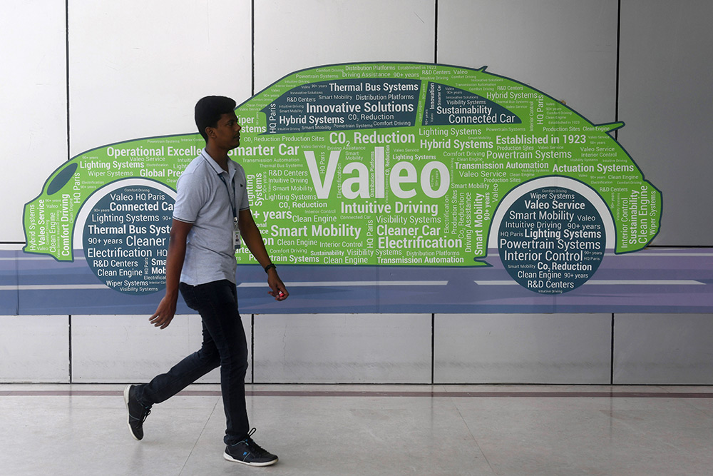 Valeo worker in India plant