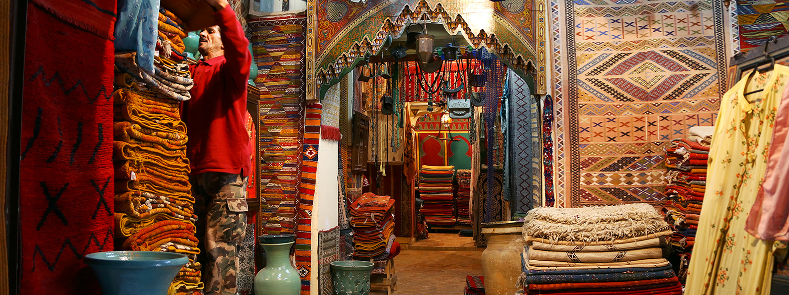 discovre the Souk of the old city of fes crafts and culture