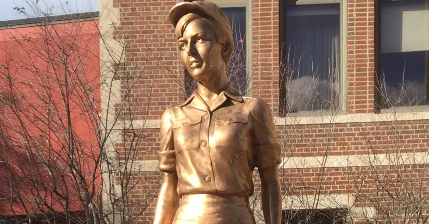 Statue of the first woman killed in vietnam.