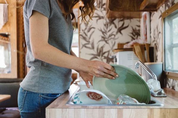 How to Speed-Clean Your Home in 30 Minutes