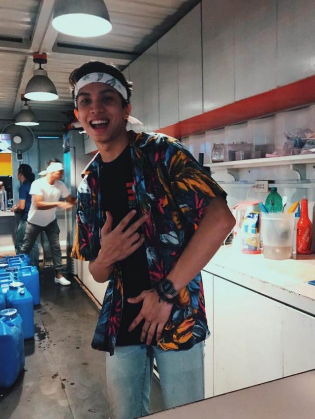 90's fashion - When In Manila