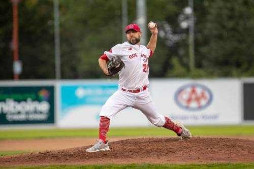 BROOK JONES / FREE PRESS
                                Winnipeg Goldeyes pitcher Mitchell Lambson was brilliant against the Redhawks.