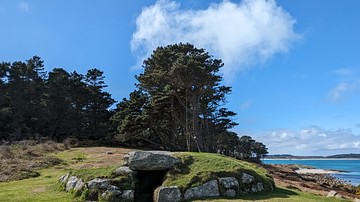 Upper Innisidgen Burial Chamber