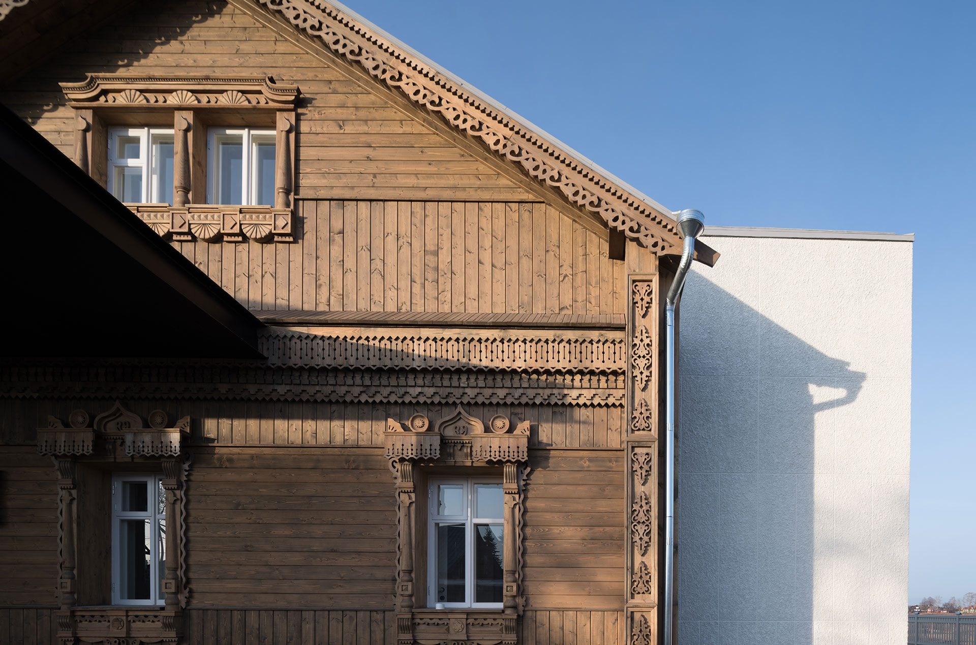 Suzdal Dacha by FORM Bureau.
Photo by Yuri Palmin.