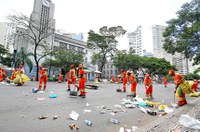 É Fato: projeto aprovado no Senado estabelece piso salarial para trabalhadores da limpeza urbana